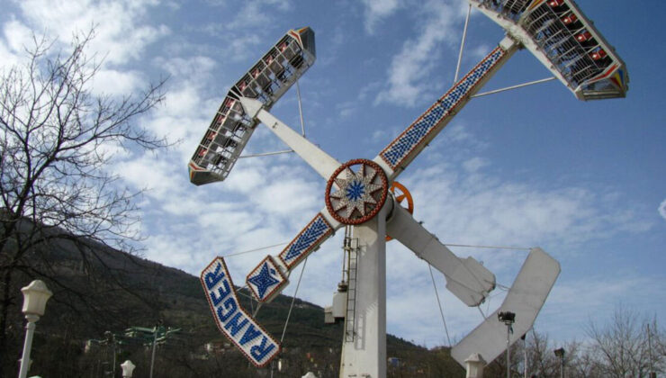 Lunaparkta feci kaza! Genç kızın durumu ciddi!