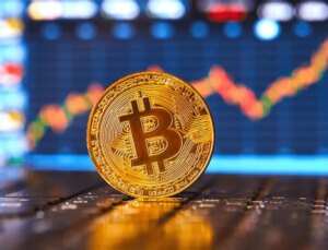 Bitcoin, gece boyunca yatırımcısını uyutmadı