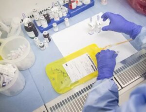 Kanser taramasında SMS dönemi! Sağlık Bakanlığı 15 milyon kişiye gönderecek