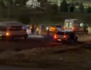 Park halindeki araçta başından vurulmuş halde bulundu