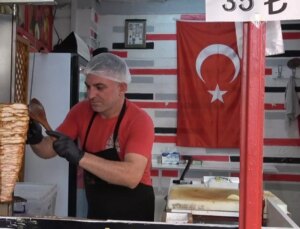 35 TL’ye döner satan esnaf: Maliyetini bakın nasıl hesapladı