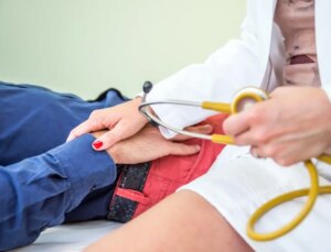 Ameliyathanede skandal: Hemşire ile ilişkiye giren doktor, meslektaşına yakalandı