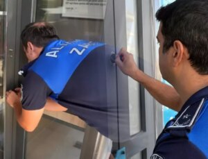 Belediye ekipleri iki zincir marketi mühürledi