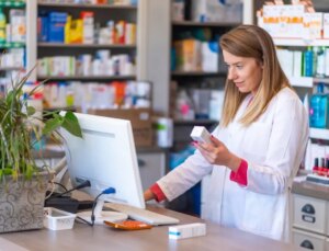 Eczanelerde yeni dönem: Yapılan ölçümler e-Nabız’a aktarılacak