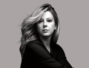 Genç kadın tatil için kaldığı apartta ölü bulundu