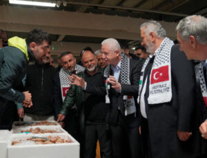 İstanbul’da balıkçılar bir günlük kazançlarını Gazze’ye bağışladı