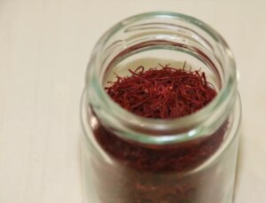 Safranı sahtesinden ayırt etmenin tek bir yolu var! Kilosu 250 bin TL’den satılıyor