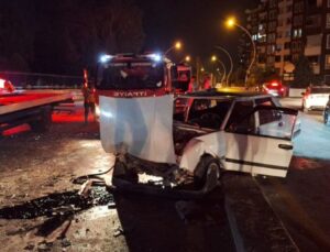 Tarsus’ta 3 otomobil çarpıştı: 1 ölü, 8 yaralı