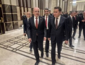 Ali Babacan ve Mehmet Şimşek, 29 Ekim resepsiyonunda yan yana
