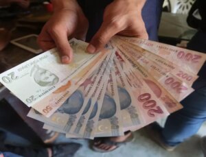 Asgari ücrette gözler yarınki toplantıda! İşte nokta atışı bilen bankanın tahmini