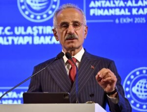 Bakan Uraloğlu müjdeyi verdi! 4 saatlik yol 36 dakikaya inecek