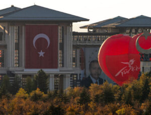 Cumhurbaşkanlığı Külliyesi’nde sıcak hava balonu etkinliği