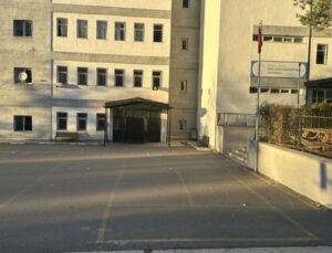 Erzurum’da okul çıkışı merdivenlerde yoğunluk: 21 öğrenci yaralandı