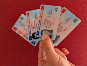 Eski tip ehliyetini yenilemeyen binlerce lira ödeyecek! Süre bu sefer uzatılmayacak