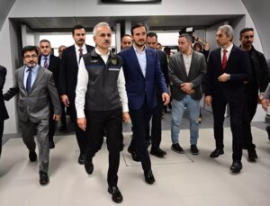 İstanbul’a yeni metro hattı! Bakan Uraloğlu seferlerin başlayacağı tarihi verdi