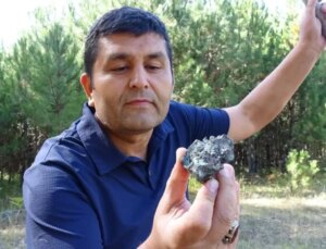 Mantar toplarken göktaşı buldu