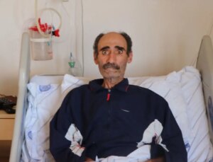 Nefes darlığı şikayetiyle gitti, akciğerinden çıkan 30 yıllık cerrahı dahi şaşırttı