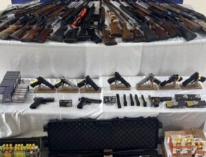 Sosyal medyada silah teşhiri: 4 gözaltı