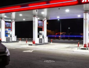 Türkiye’de 600’den fazla istasyonu var! Akaryakıt devi satışa çıkarıldı