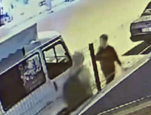 Alanya’da kaldırımda kadına saldıran şüpheli yakalandı