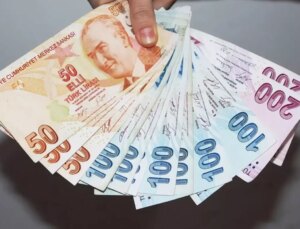 Asgari ücret vatandaşa soruldu! İşte mutabık kalınan rakam