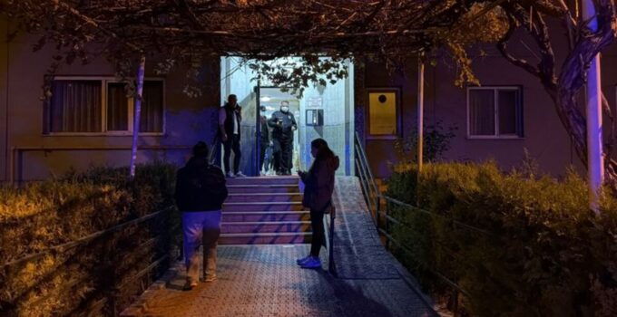 İlaçlattığı evinde ölü olarak bulundu