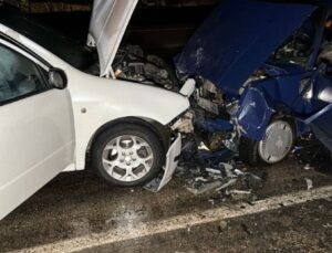 Kafa kafaya çarpıştılar: 1’i ağır 9 yaralı