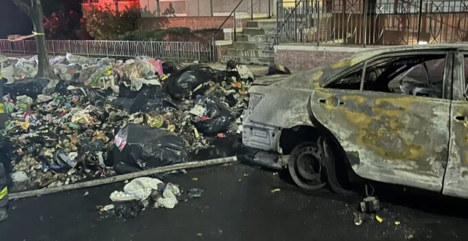 New York’ta araçta patlama: 7 itfaiyeci yaralandı