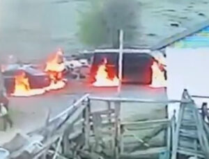 4 aracı yakılan muhtar: Eve sıçrasaydı facia olacaktı