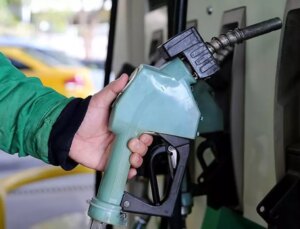 Akaryakıtta çifte zam! İşte yılbaşı sabahı pompaya yansıyacak miktar