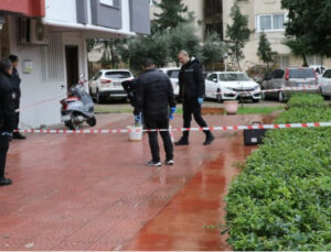 Anne ve oğlu bir gün arayla düşüp öldü!