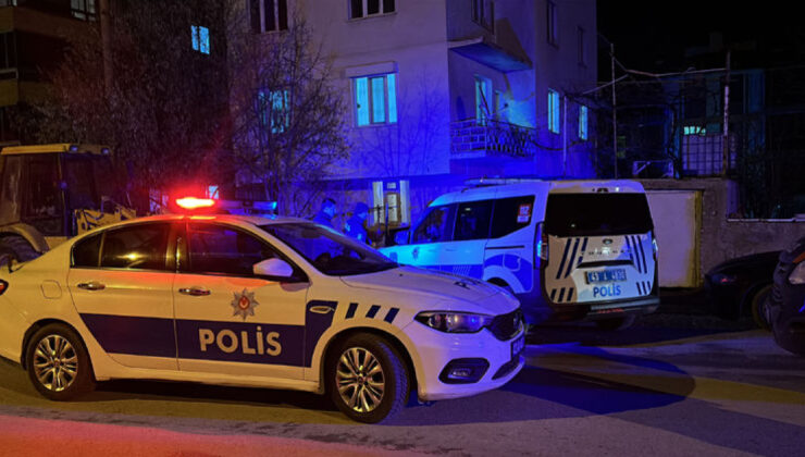 Annesini darbeden babasına saldırdı