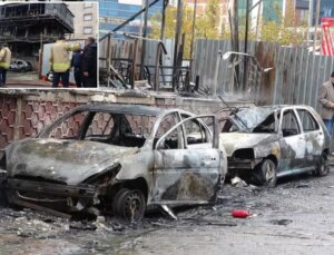 Araçtaki yangın önünde park ettiği kafeyi küle çevirdi: Yarın açılışını yapacaktık