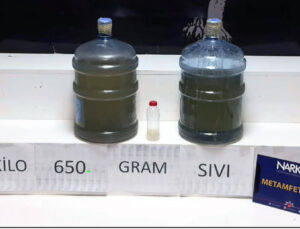 Damacanadan çıktı! 28 litre sıvı halde!