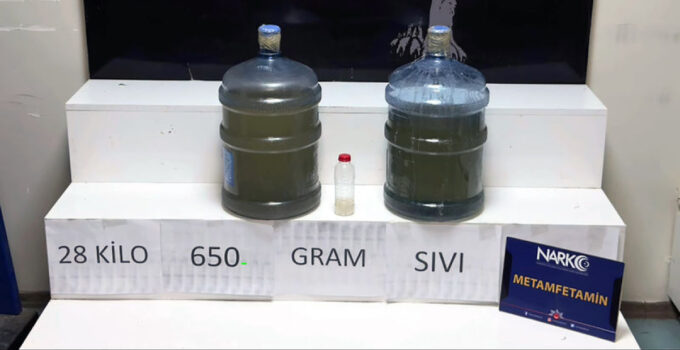 Damacanadan çıktı! 28 litre sıvı halde!