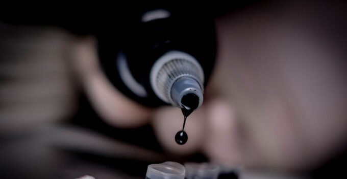 Dövme mürekkebi vücutta dolaşarak bağışıklık hücrelerini öldürüyor