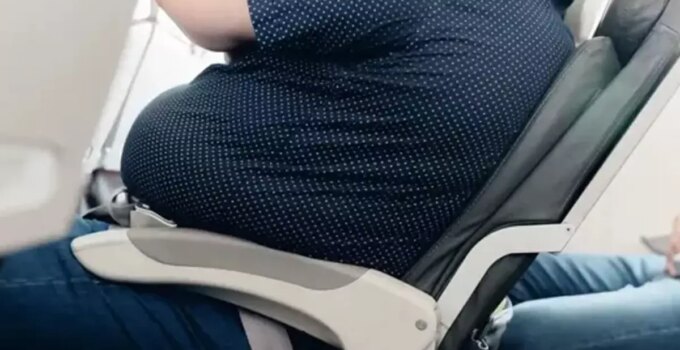 Havayolu şirketinden tartışmalı karar, kilolu yolcular iki bilet almak zorunda kalacak