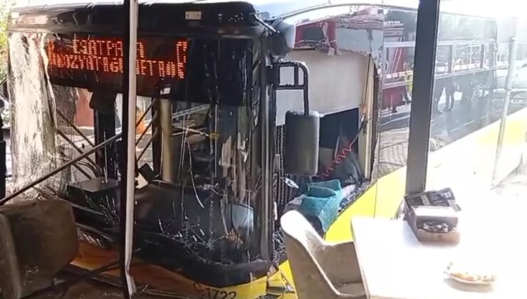 İETT otobüsü börekçiye daldı! Yaralılar var