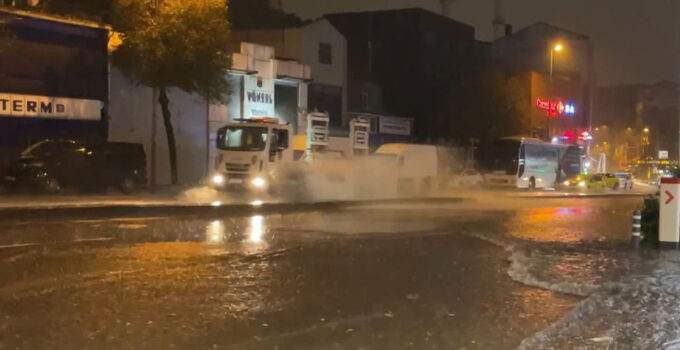 İstanbul’da sağanak etkili oldu