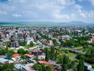 Merkez nüfusu 100 bin olan Kars’ta araç sayısı 50 bini aştı