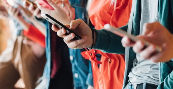 Öğrenciye ÖTV’siz akıllı telefon! Modeller belli oldu, tek bir şart var