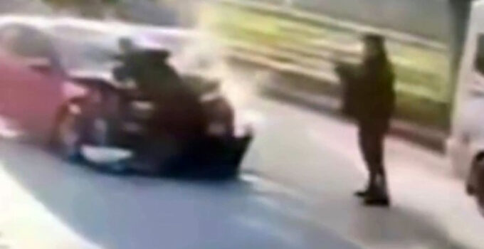 Önce çarptı, sonra fotoğrafını çekti! Eski eşiyle evli olan polisi aracıyla ezdi!