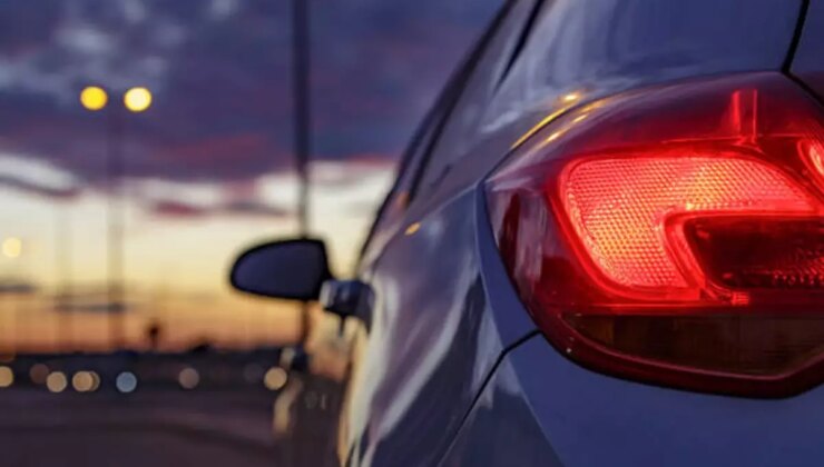 Porsche sahipleri şaşkın: Araçlar aniden kendini kilitliyor!