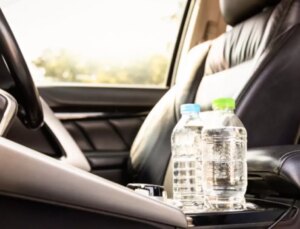 Sakın bunu yapmayın! Aracına koyduğu su şişesi 500 bin TL’lik fatura çıkardı