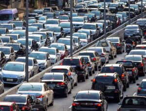 Ünlü tasarımcıdan dikkat çeken sözler! Bu otomobili alan pişman oluyor