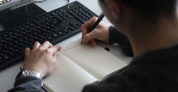 Yeni nesil yazmakta zorlanıyor