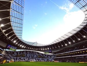 Futbolun Parlak Gelirleri, Derin Kayıpları Gizliyor: Milyarlarca Euro Zarar