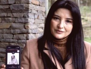 Yapay Zeka Bakanın Yüzü Olan Oyuncu Konuştu: “Kendimi Gördüğümde Çok Ağladım”