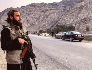 Pakistan ve Afganistan Sınırında Açık Savaş: Nedenler ve Güncel Durum