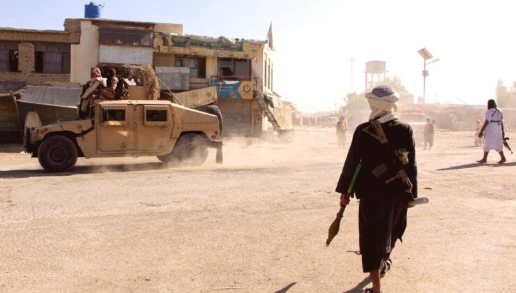 Pakistan’dan Afganistan’a Açık Savaş İlanı: Sınırda Çatışmalar Tırmanıyor